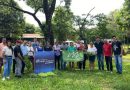 Se entregaron bandejas de plantines hortícolas a productores de Jardín América