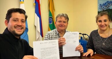 Cerro Azul firmó un convenio con el Ministerio del Agro para fortalecer la producción local Cerro Azul firmó un convenio con el Ministerio del Agro para fortalecer la producción local