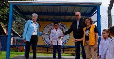 Comandante Andresito inauguró su primera “Espera Segura” para estudiantes