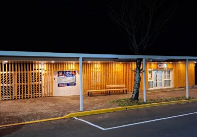 CAPIOVÍ CUENTA CON UN NUEVO REFUGIO PEATONAL PARA ESTUDIANTES