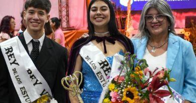 Puerto Piray coronó a los nuevos Rey y Reina de los Estudiantes 2026