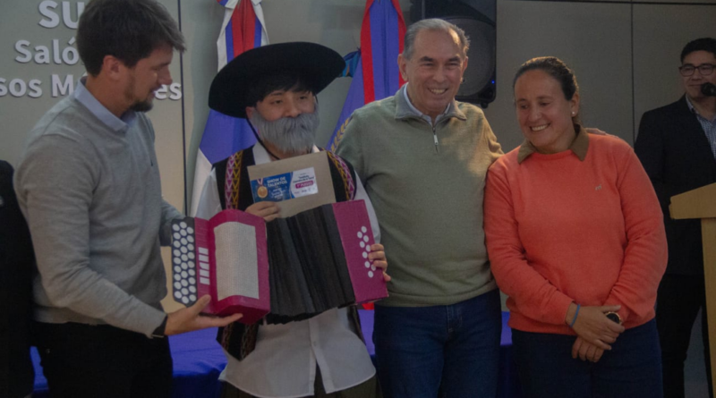 Por los Jóvenes Todo cerró su 17ª edición con la entrega de premios a los colegios ganadores